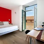Yourhome - Lidia & Maison d'hôtes 4*