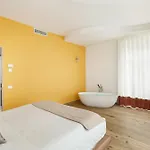 Yourhome - Lidia & Maison d'hôtes 4*
