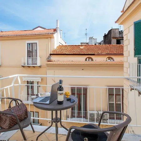 Affittacamere Yourhome - Lidia & *