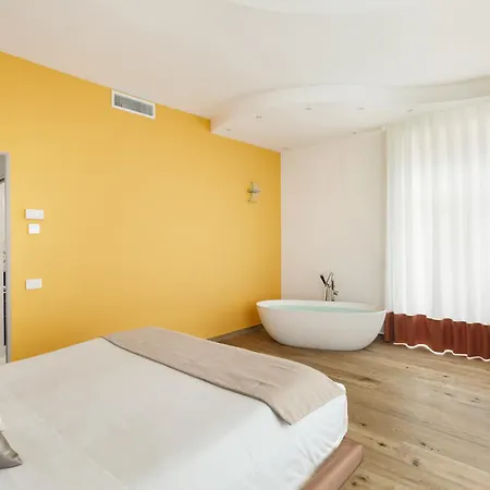 Yourhome - Lidia & Vendégház 4*